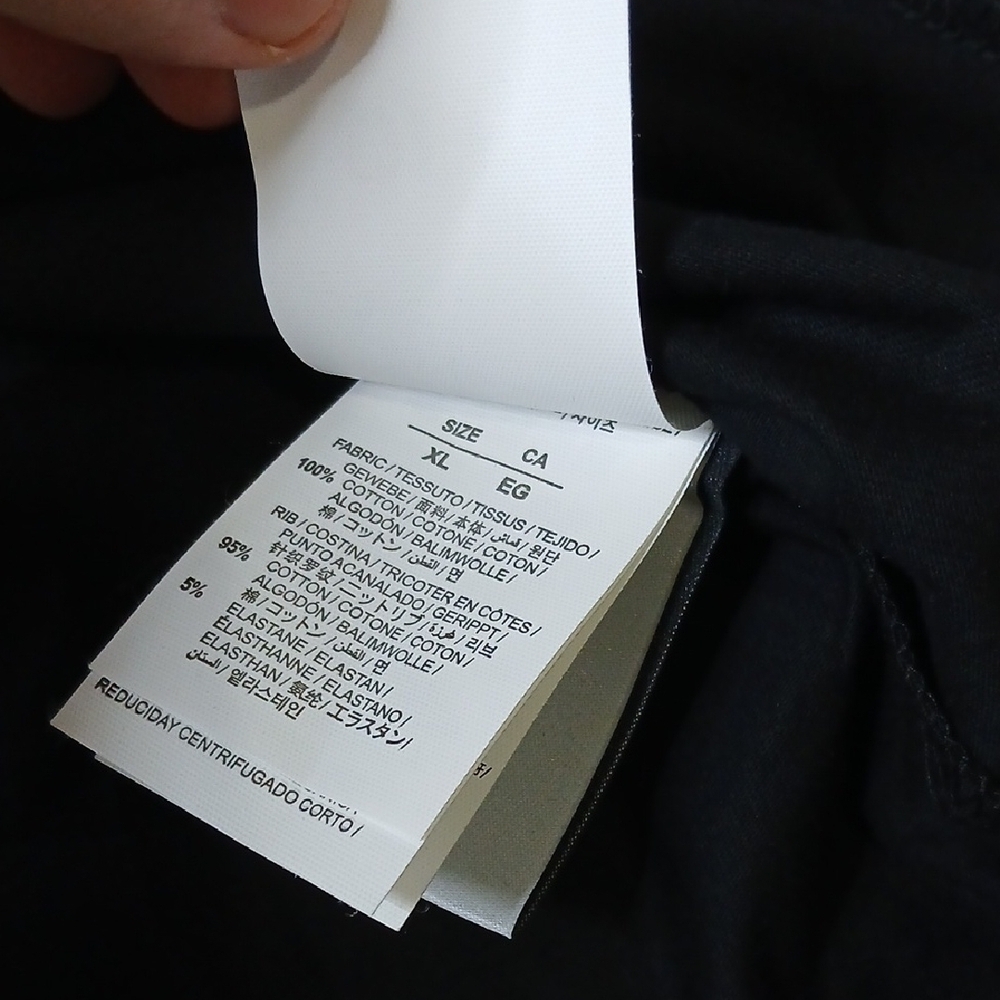 Off-White Black Short Sleeve Tee with Red Hand Logo - Picture 4 of 4